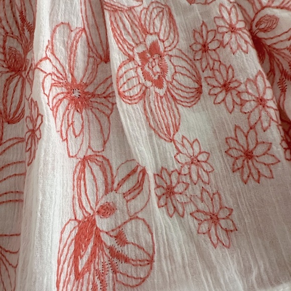 NWOT MAX STUDIO London embroidered off shoulder smocked blouse 100% cotton Sz S - Picture 2 of 5